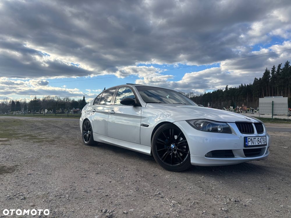 BMW Seria 3 318i - 3
