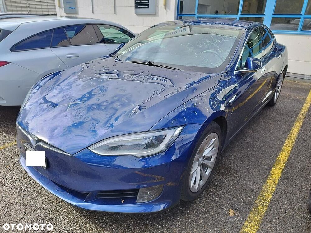 Tesla Model S Standard - 3