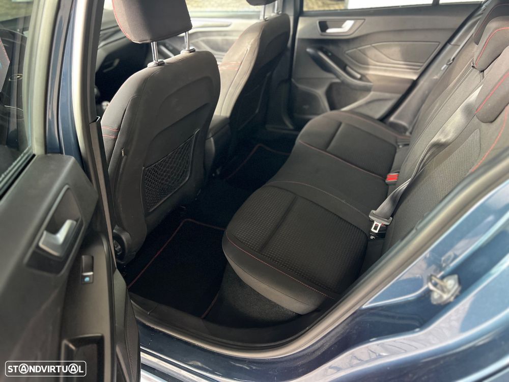 Ford Focus SW 1.0 EcoBoost MHEV ST-Line X - 15