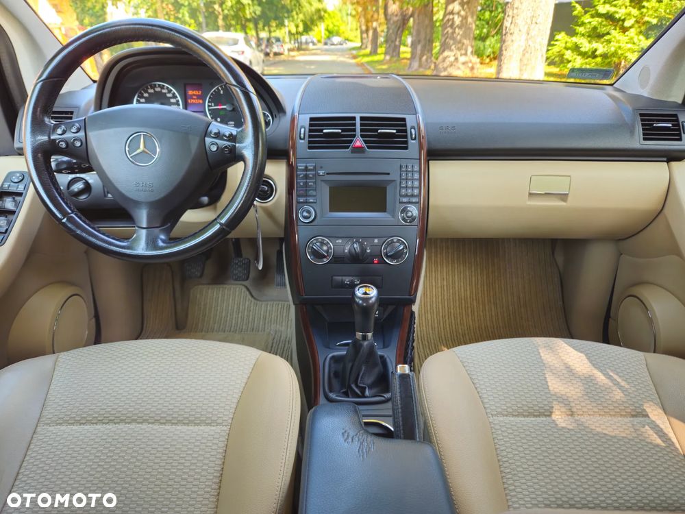 Mercedes-Benz Klasa A 180 CDI Elegance - 20