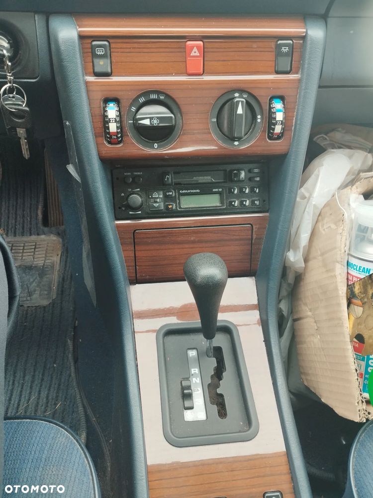 Mercedes-Benz W124 (1984-1993) - 16