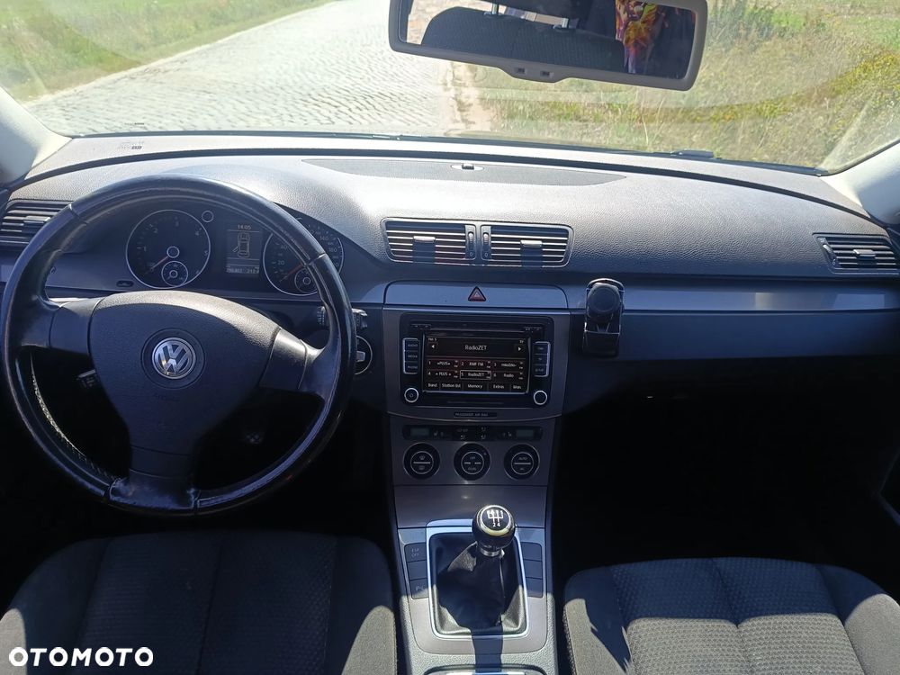 Volkswagen Passat 2.0 TDI DPF Comfortline - 9