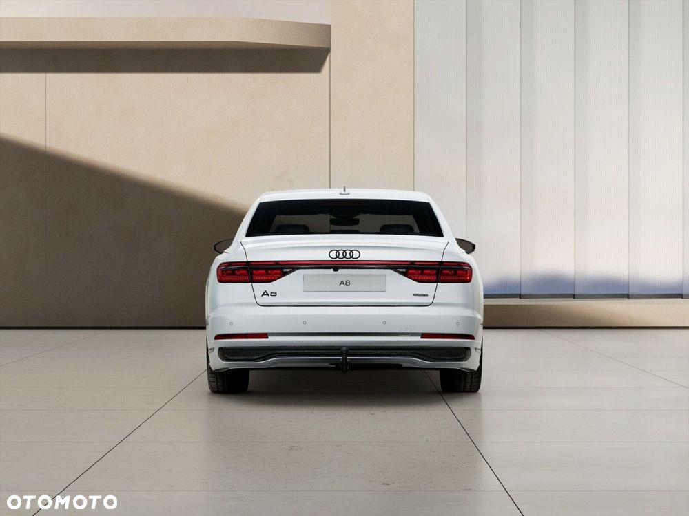 Audi A8 - 4