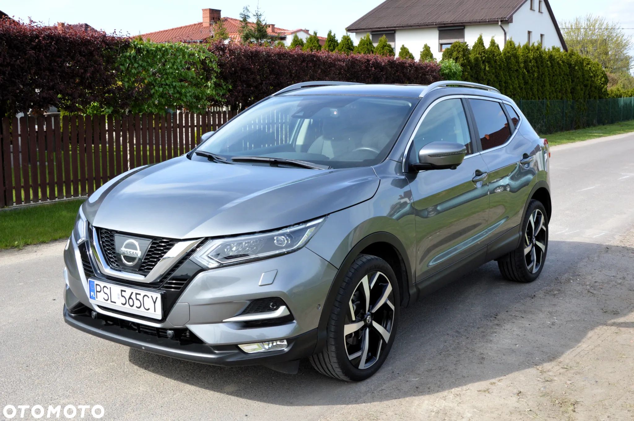 Nissan Qashqai 1.2 DIG-T N-Connecta Xtronic EU6 - 1