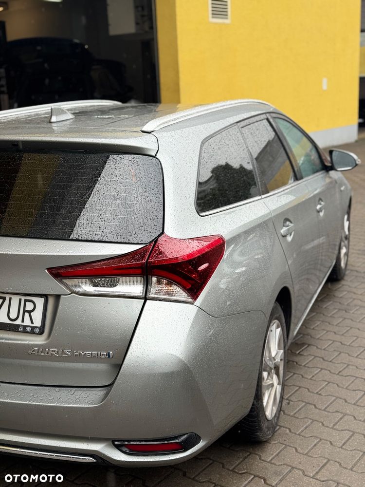 Toyota Auris Hybrid 135 Comfort - 5