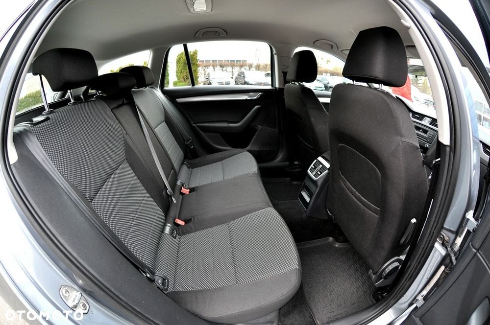 Skoda Octavia 1.6 TDI Ambition - 9