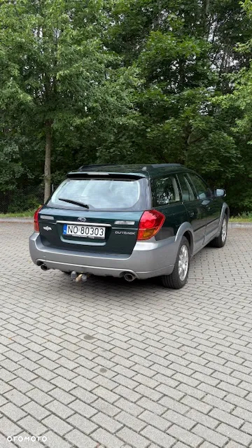 Subaru Outback 2.5 - 8