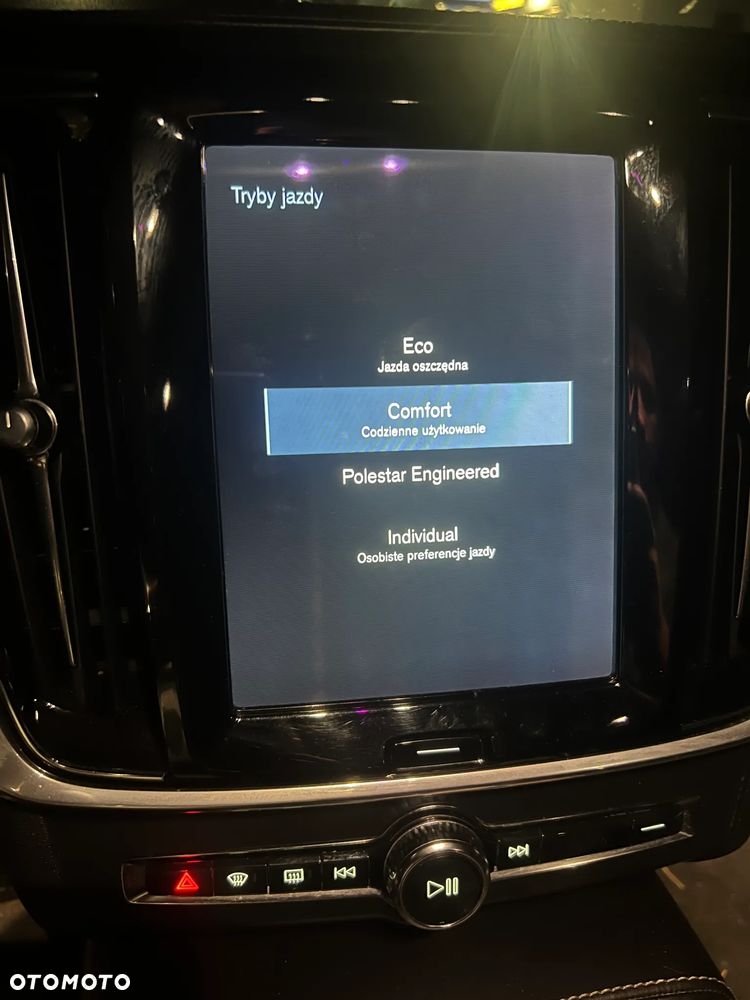 Volvo V90 D4 Inscription - 29
