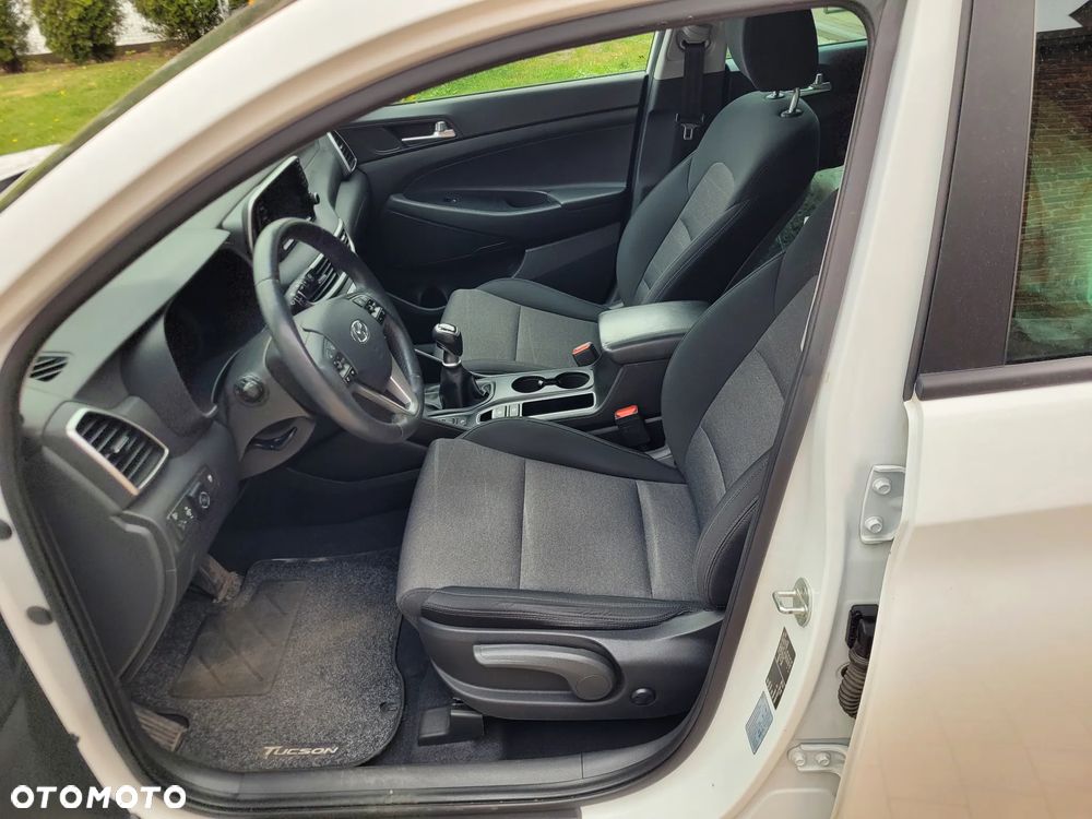 Hyundai Tucson 1.6 GDI BlueDrive Comfort 2WD - 15