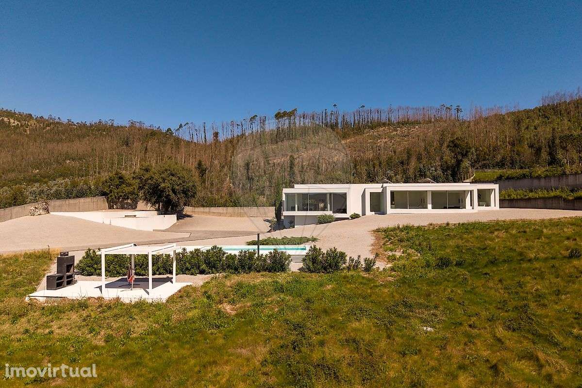 Moradia T4 para venda - Grande imagem: 2/48