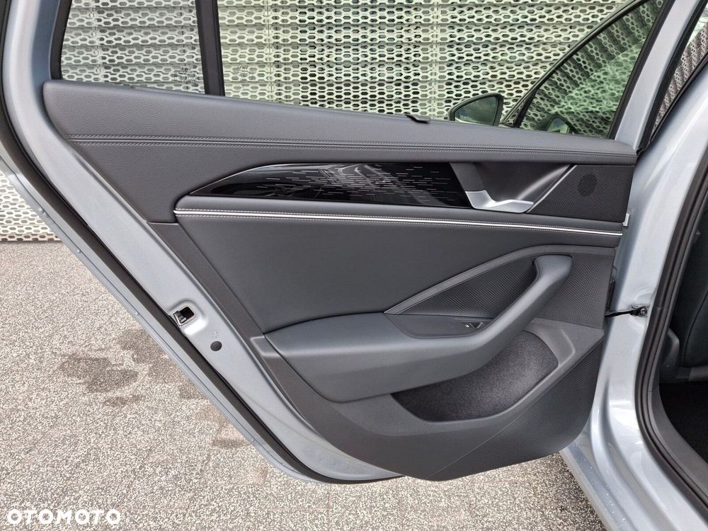 Volkswagen Passat Variant - 15