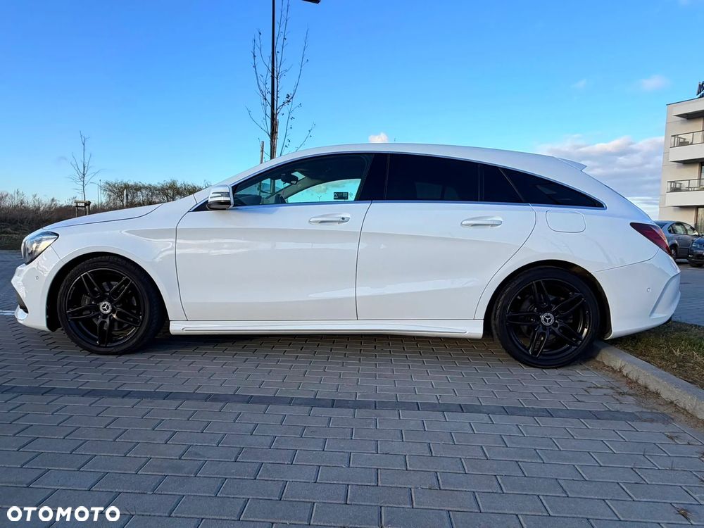 Mercedes-Benz CLA 220 4-Matic AMG Line - 19