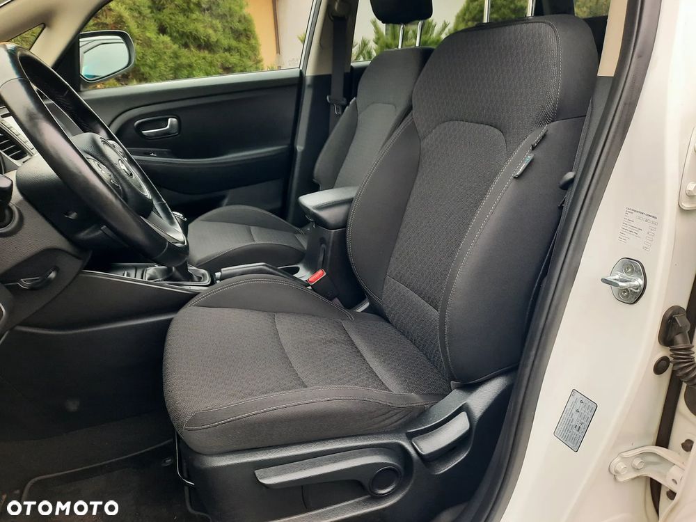 Kia Carens 1.6 GDI L 7os - 18