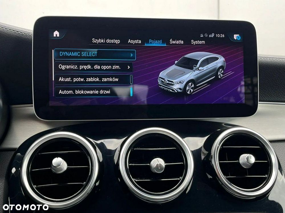 Mercedes-Benz GLC - 31