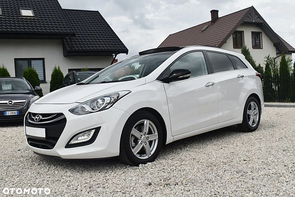 Hyundai i30 1.6 D Premium - 4