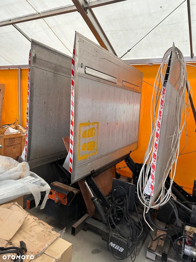 Winda hydrauliczna Dhollandia Sorensen zabudowa - 6