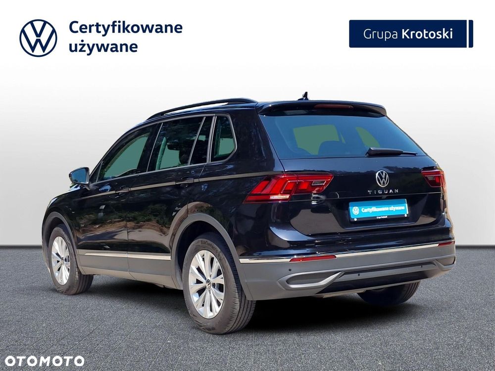 Volkswagen Tiguan - 8