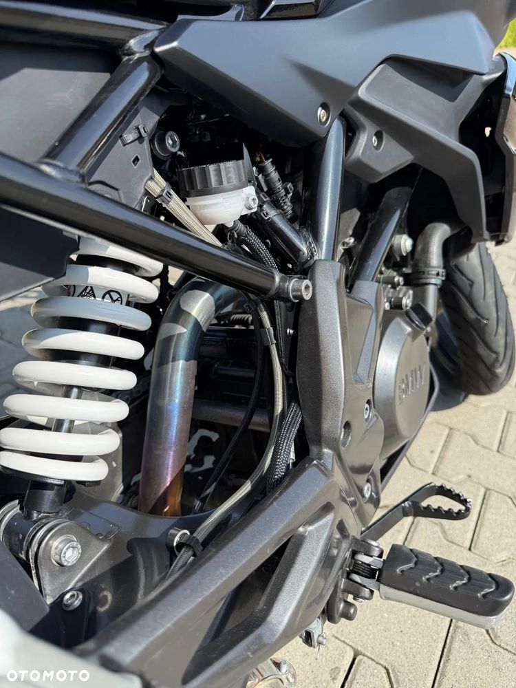 BMW G - 8