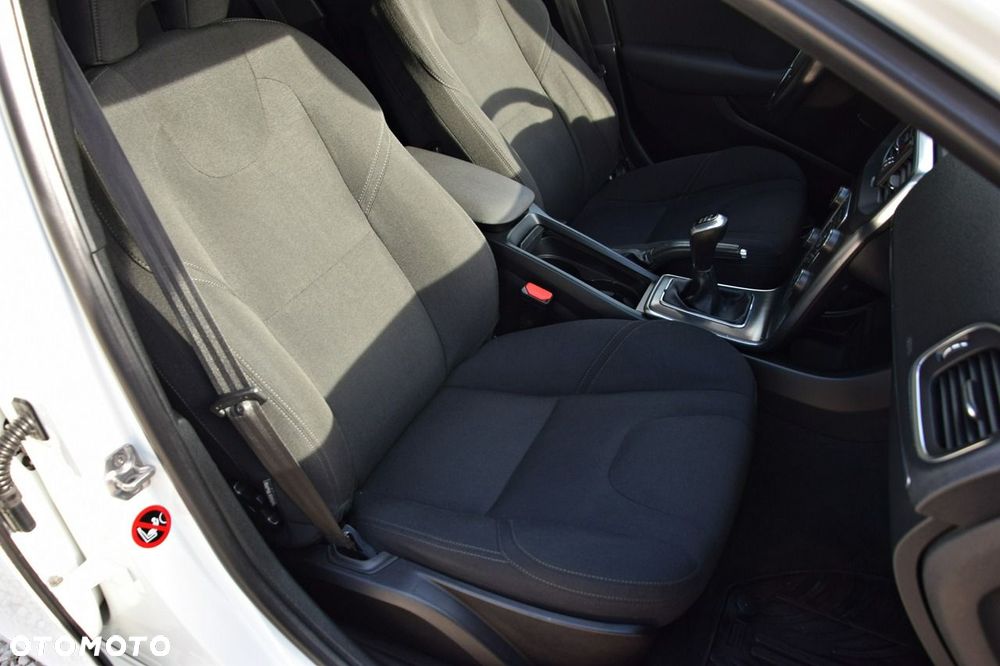 Volvo V40 - 39