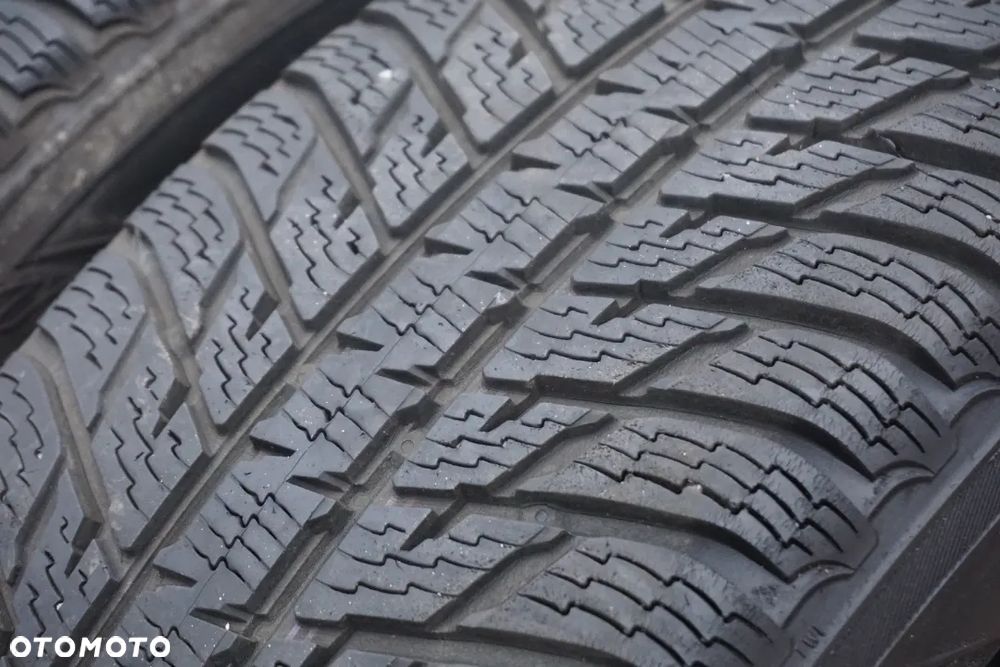 235 65 17 Nokian WR SUV 3 - 5