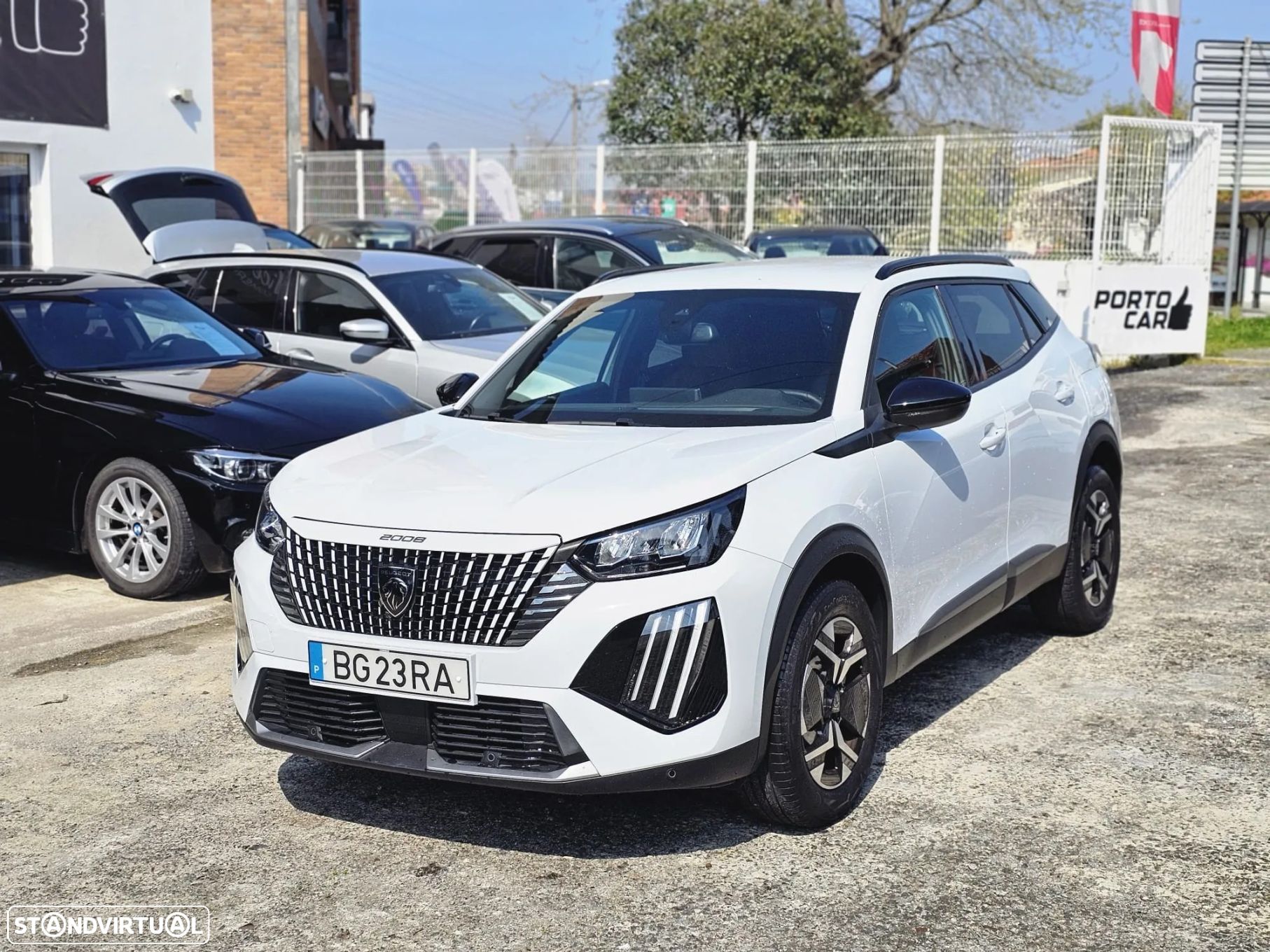 Peugeot 2008 1.2 PureTech Allure Pack EAT8 - 1