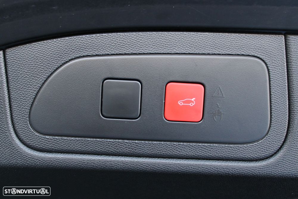 DS DS7 Crossback E-Tense Performance Line EAT8 - 28