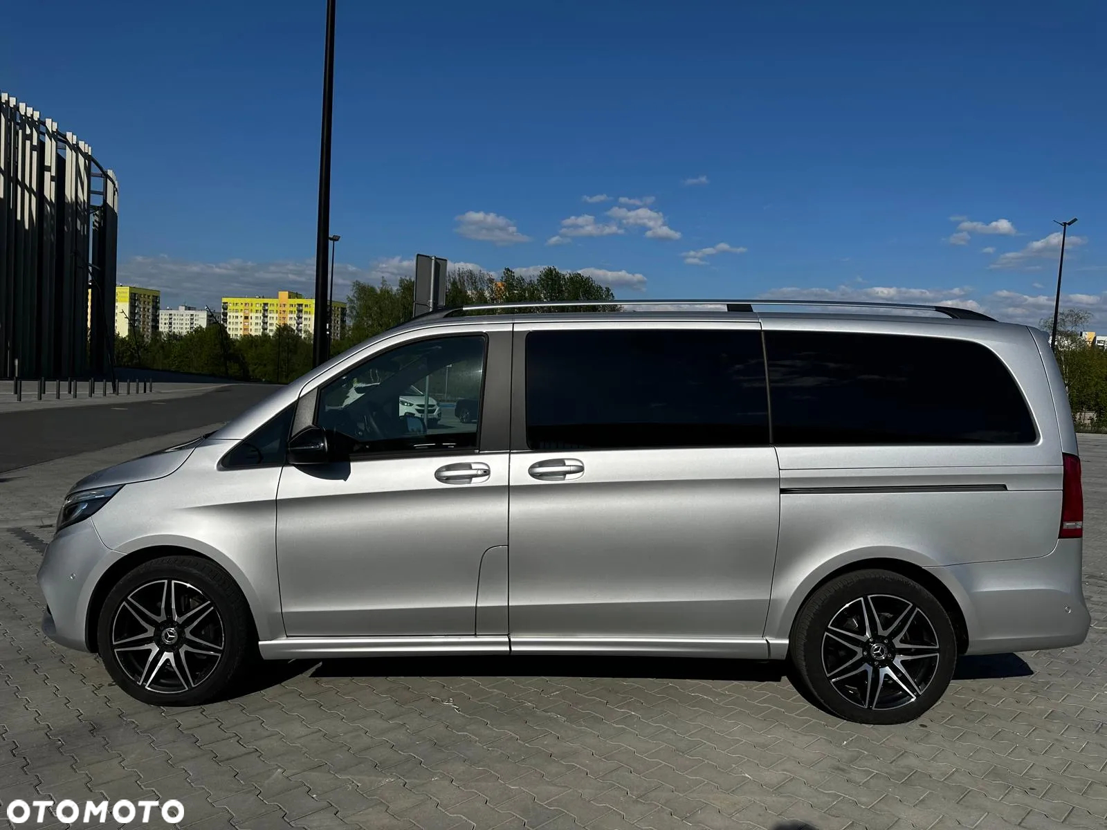 Mercedes-Benz Klasa V 300 d 9G-Tronic (d³ugi) - 17