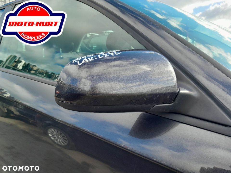 LUSTERKO PRAWE AUDI A3 8P KOLOR: LZ7L - 1