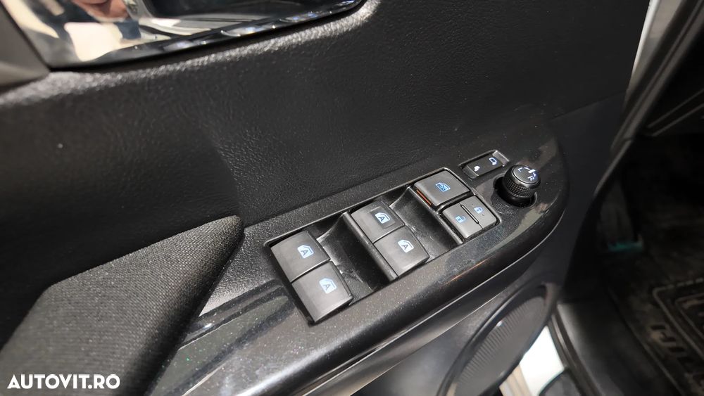 Toyota Hilux 2.4D 150CP 4x4 Double Cab AT Style - 19