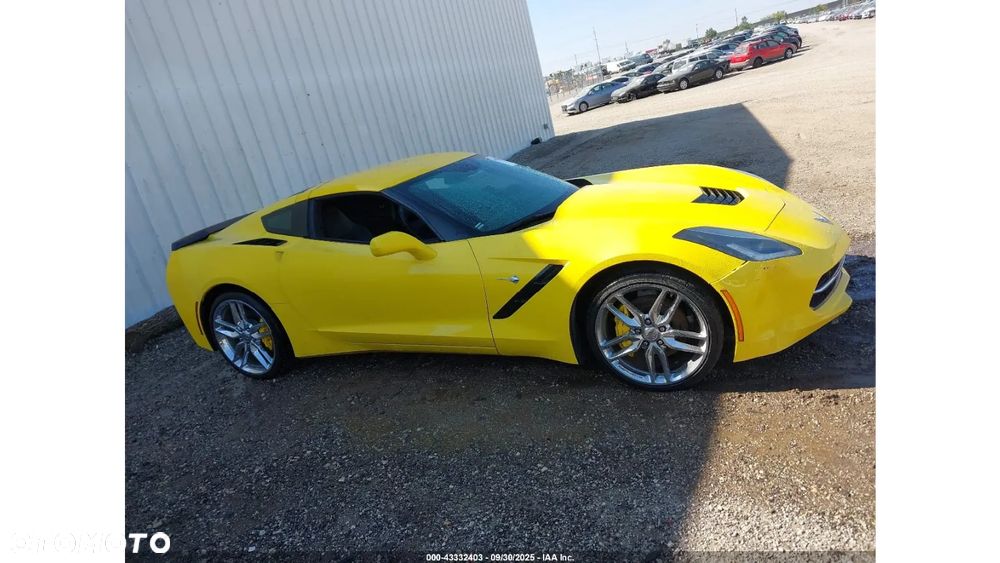 Chevrolet Corvette - 3