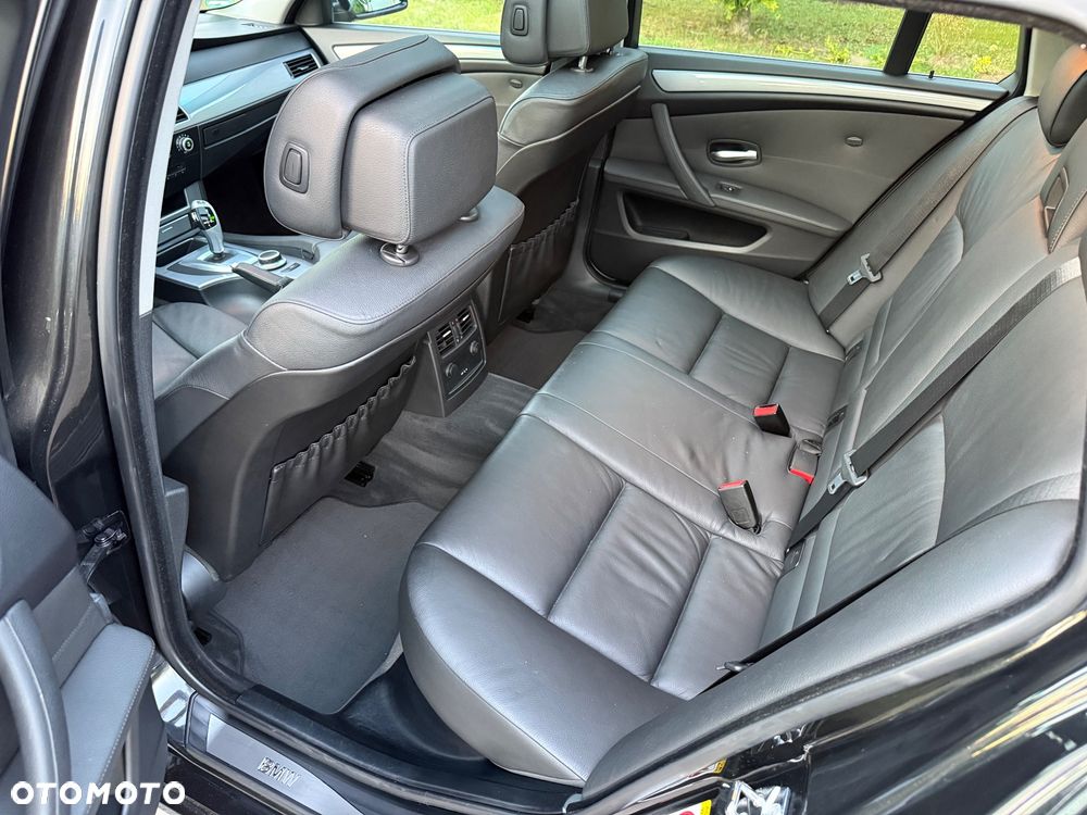 BMW Seria 5 520d - 16