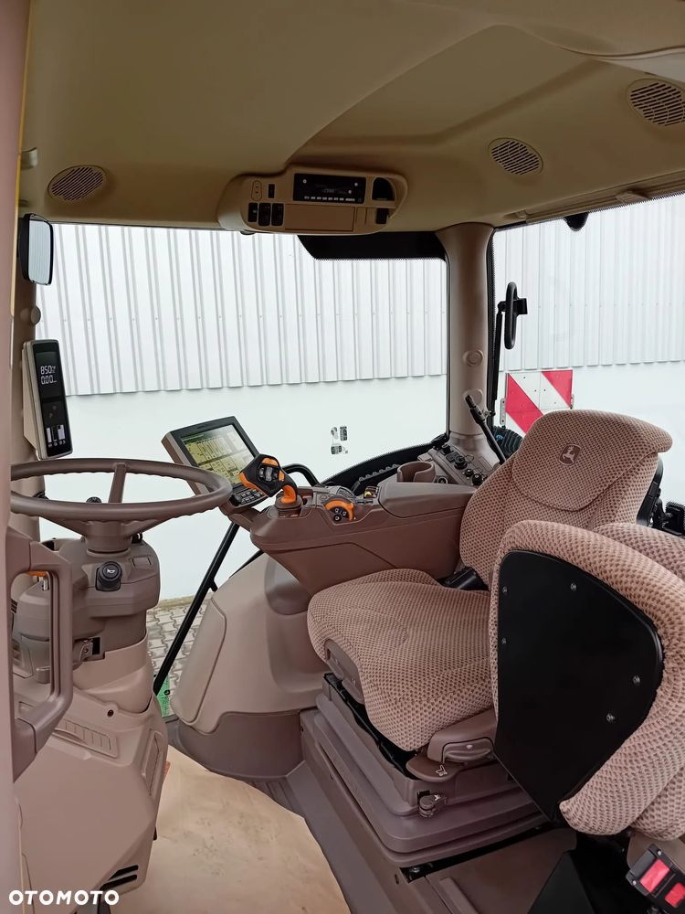 John Deere 6R250 - 11