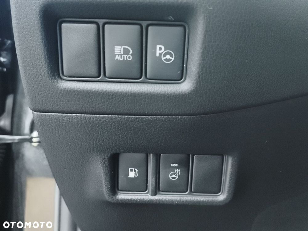 Toyota C-HR 2.0 Hybrid Executive - 21