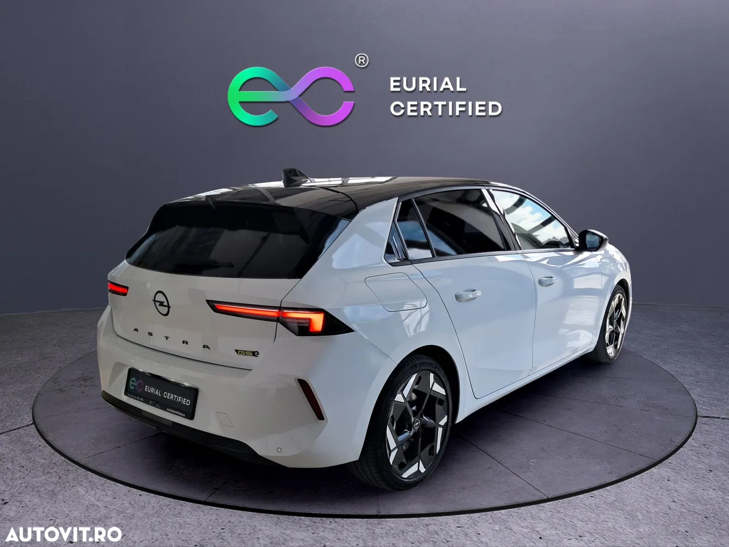 Opel Astra Sport Tourer 1.6L Turbo PHEV AT8 GSe - 3