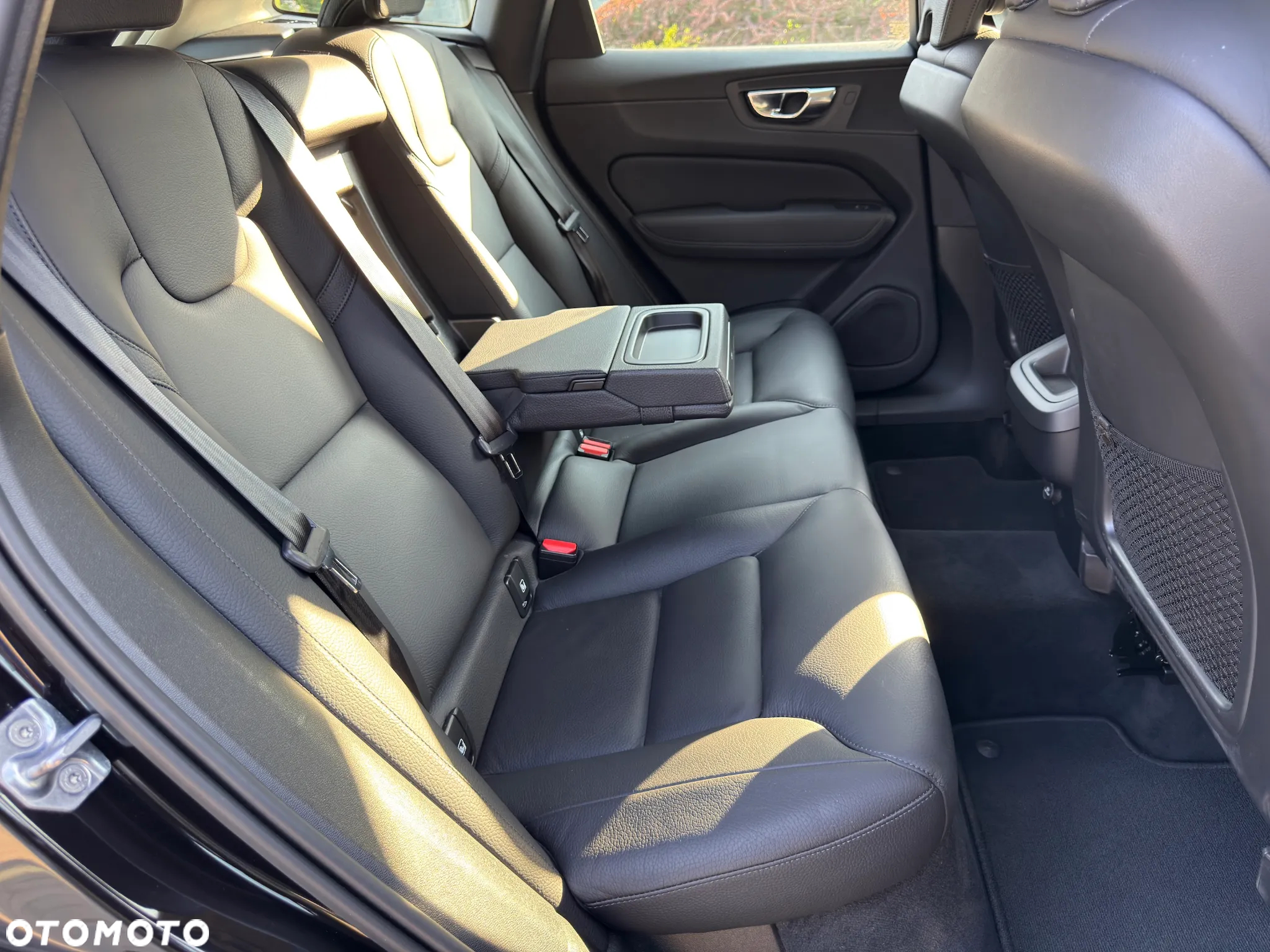 Volvo XC 60 D5 AWD Inscription - 36