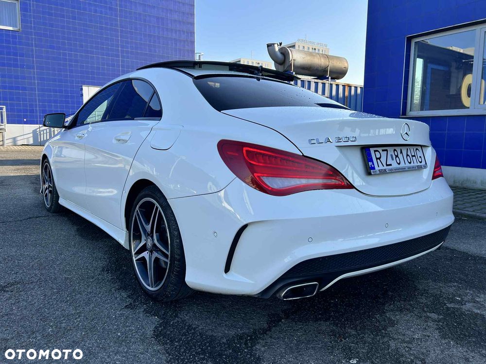Mercedes-Benz CLA 200 CDI 7G-DCT AMG Line - 4