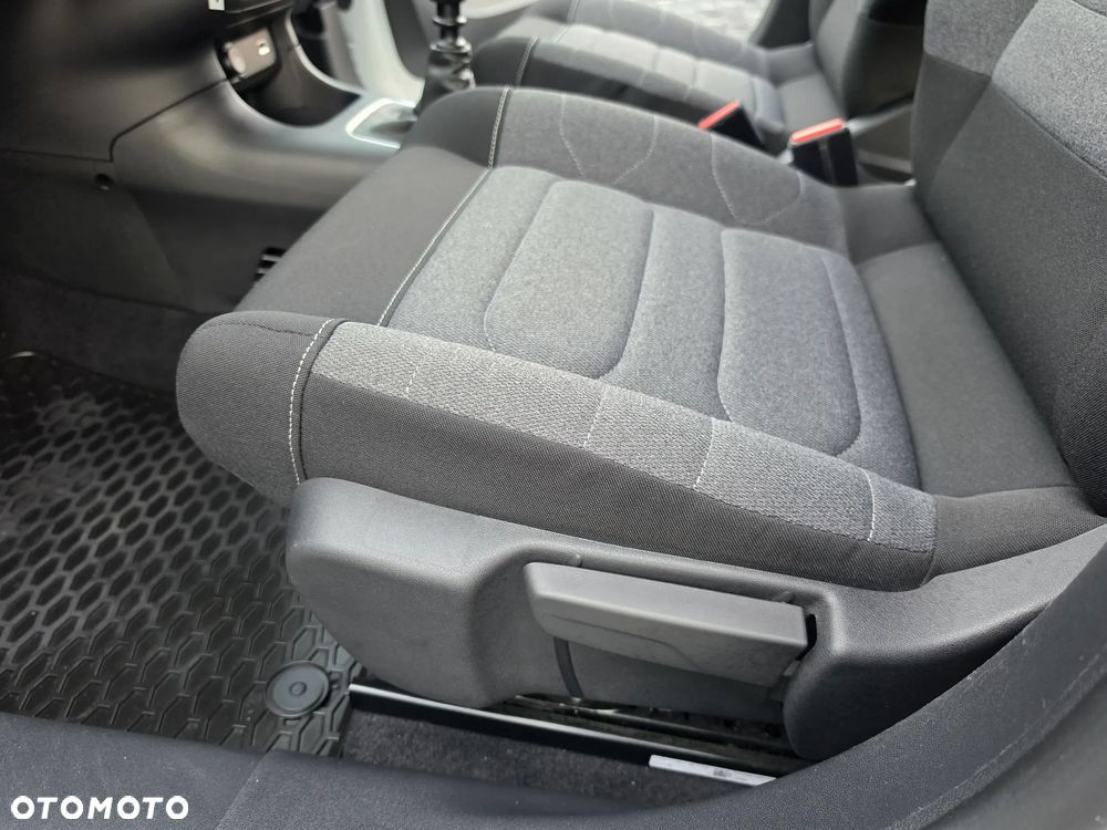 Citroën C3 1.2 PureTech Shine S&S - 28
