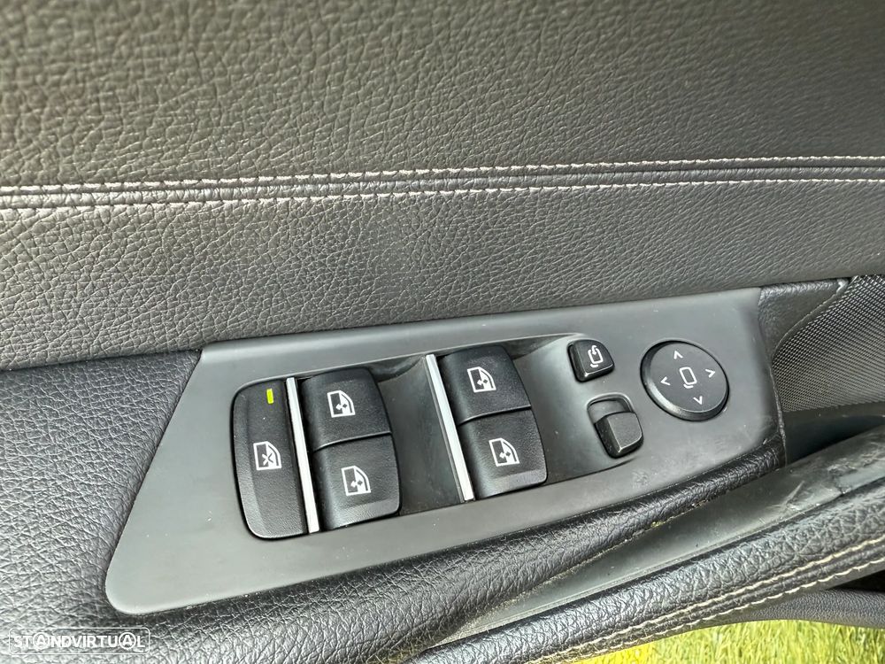 BMW 530 e iPerformance Line Luxury - 27