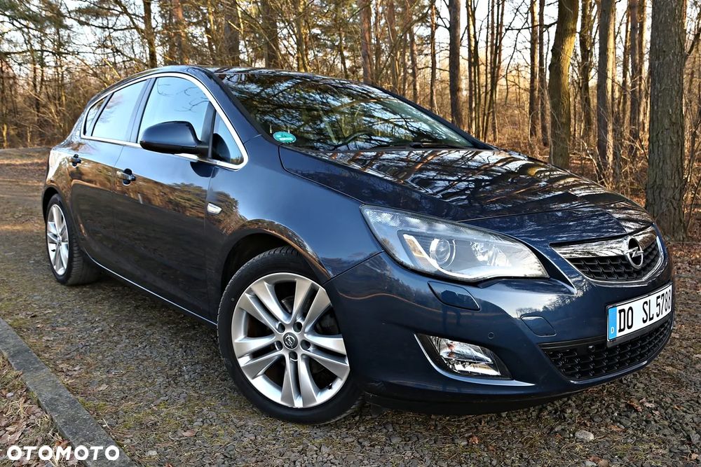 Opel Astra 1.6 Turbo - 18