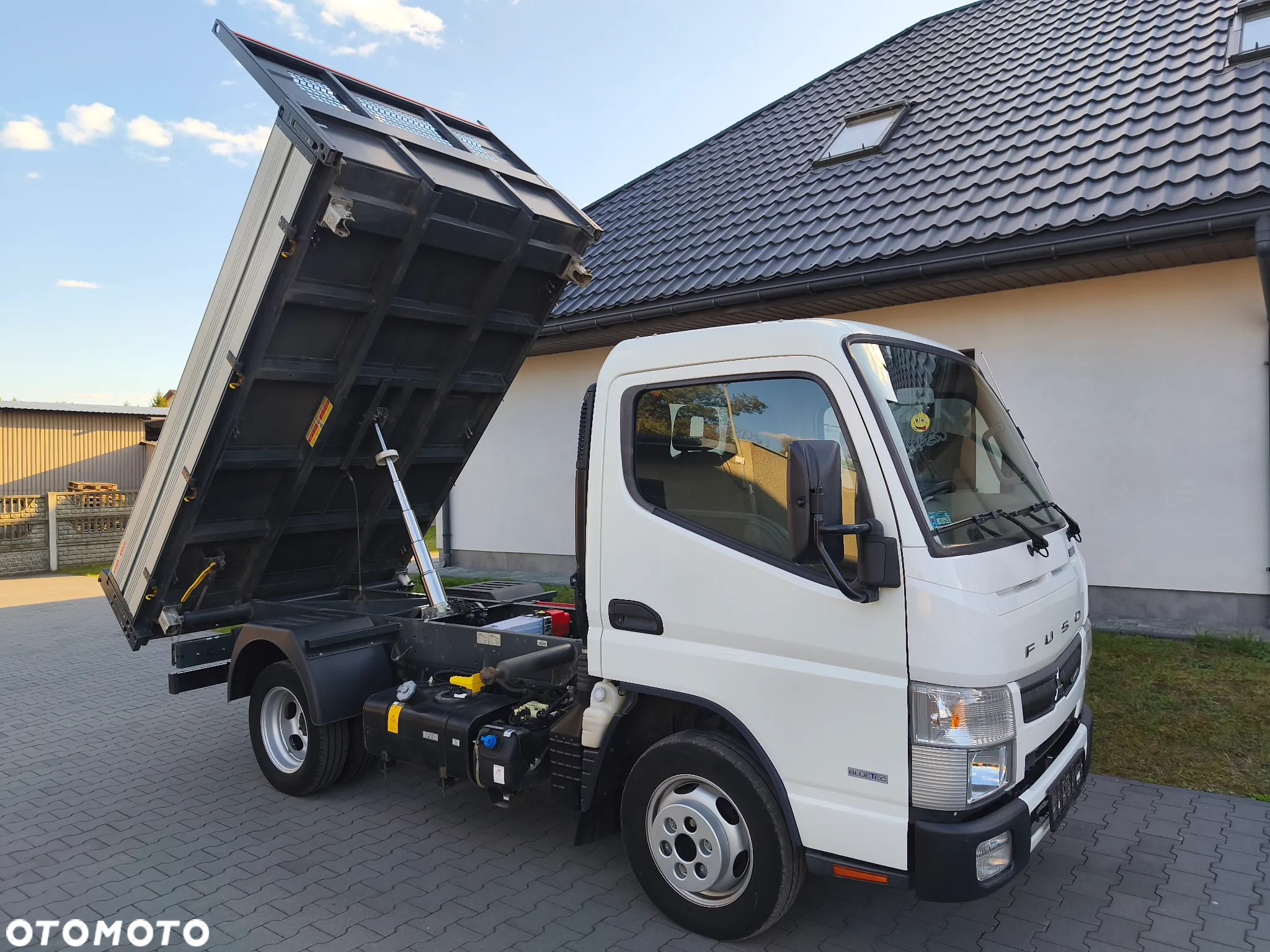 Mitsubishi Fuso Canter - 13