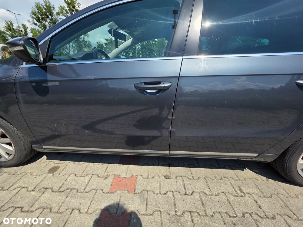 Volkswagen Passat 1.6 TDI BlueMotion - 9