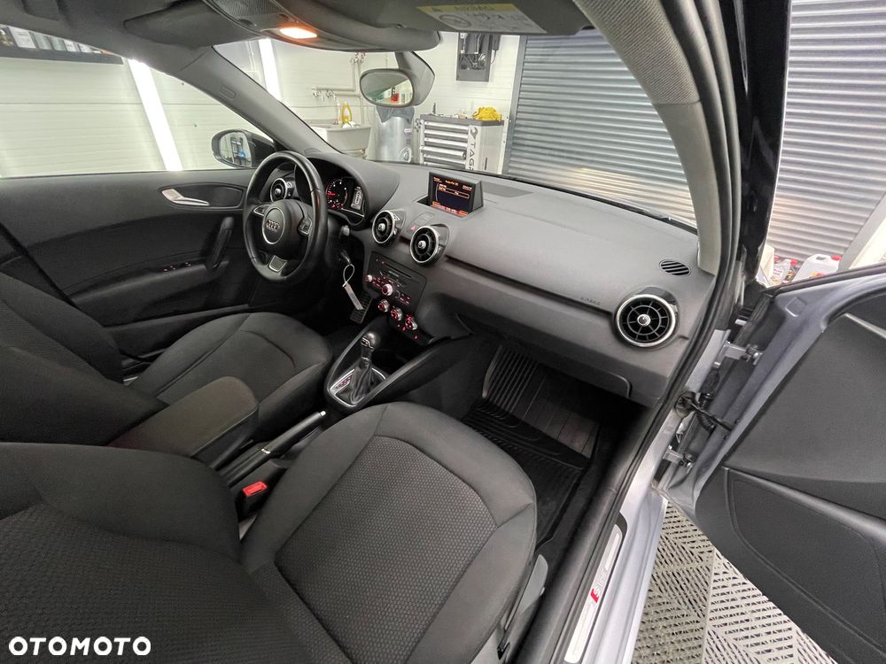 Audi A1 Sportback 1.6 TDI S tronic S line edition - 28