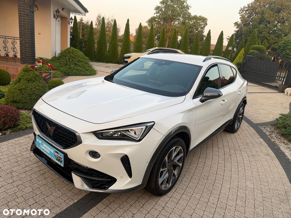 Cupra Formentor 1.4 e-Hybrid DSG Priority - 11