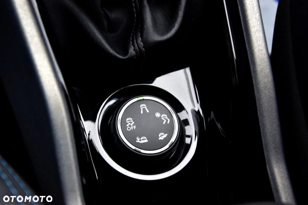 Peugeot 2008 1.2 Pure Tech Allure S&S - 28