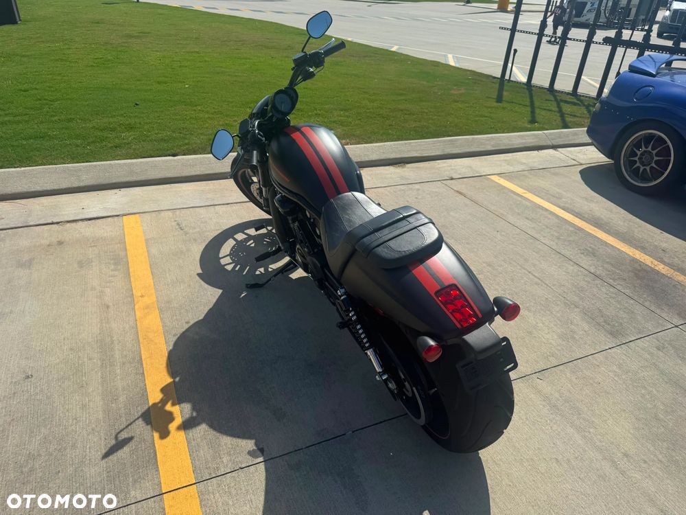 Harley-Davidson V-Rod Night Rod - 7