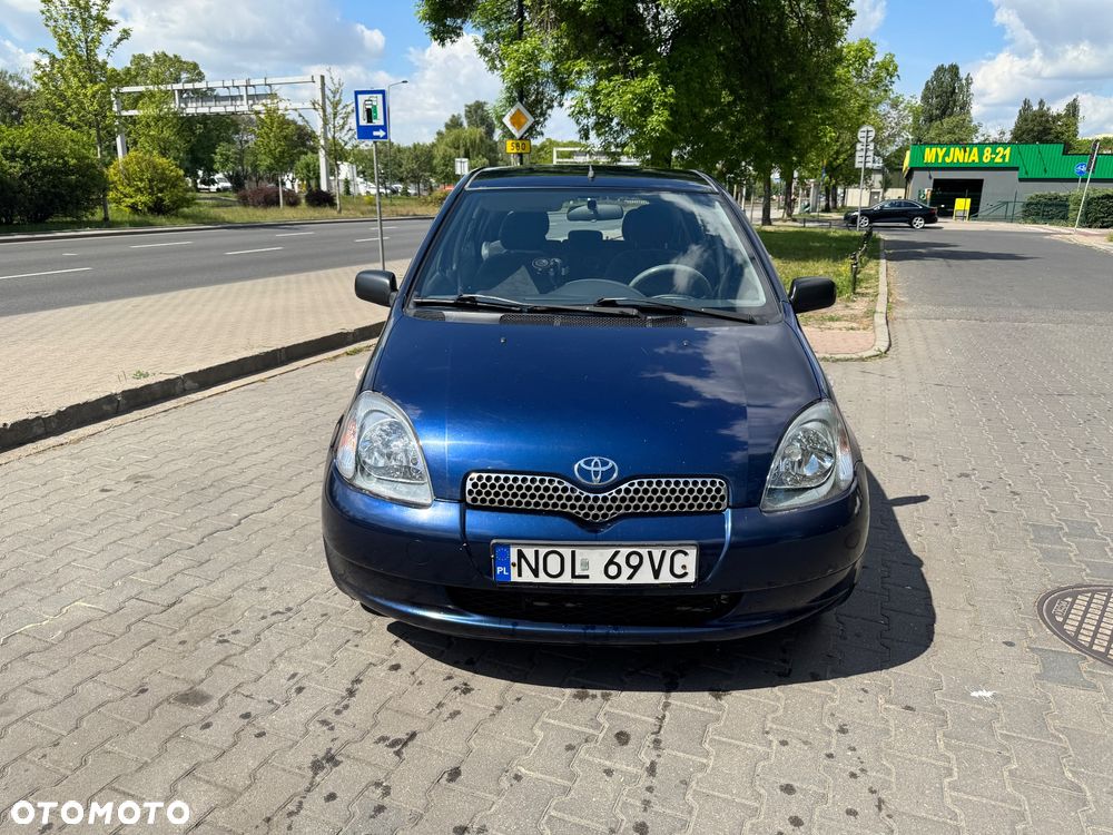 Toyota Yaris - 15