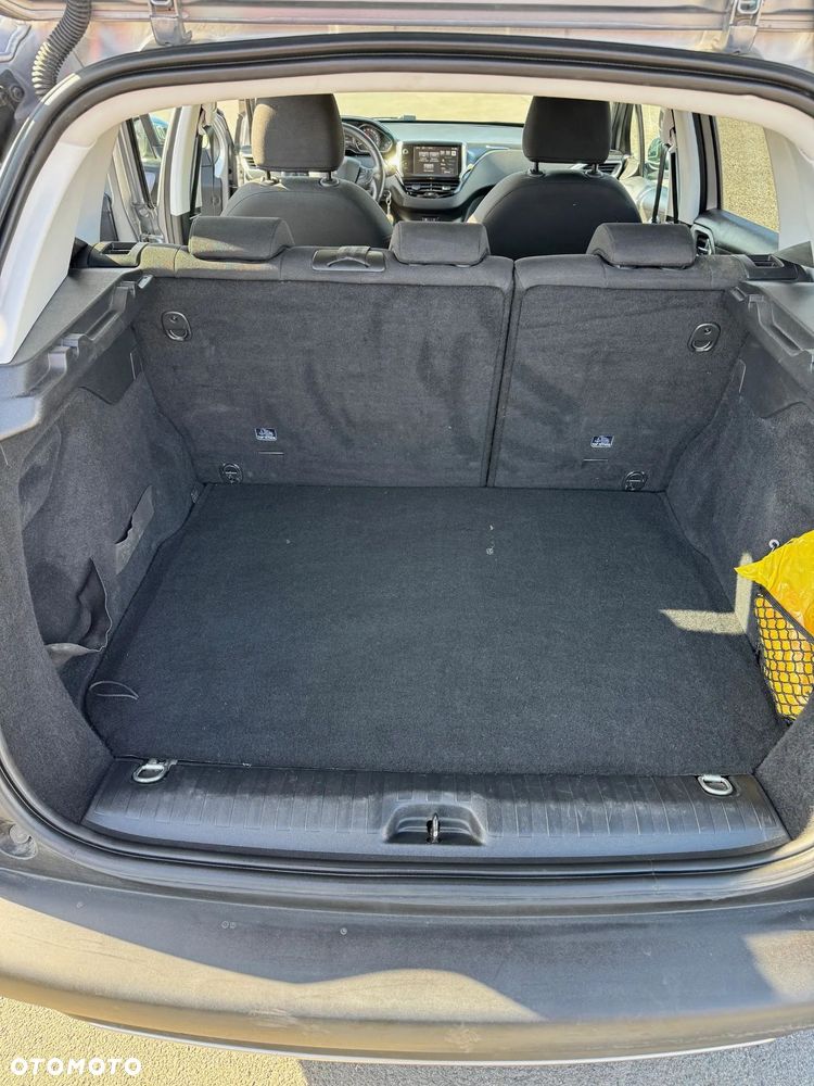 Peugeot 2008 - 10