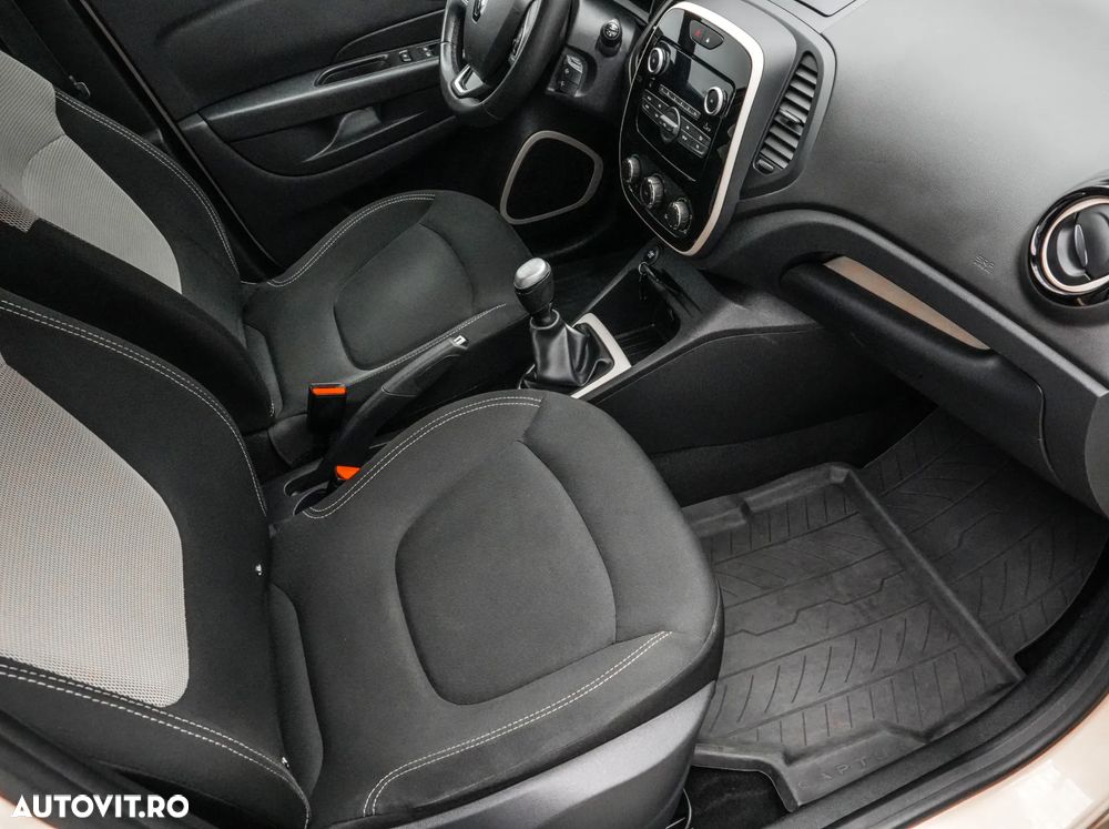 Renault Captur BLUE dCi 115 BUSINESS EDITION - 12