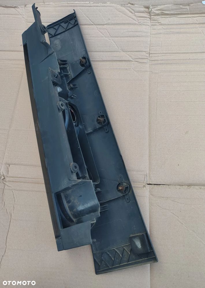 Lampa tył tylna Lewa drzwi Renault Trafic Vivaro Primastar 2001- - 2
