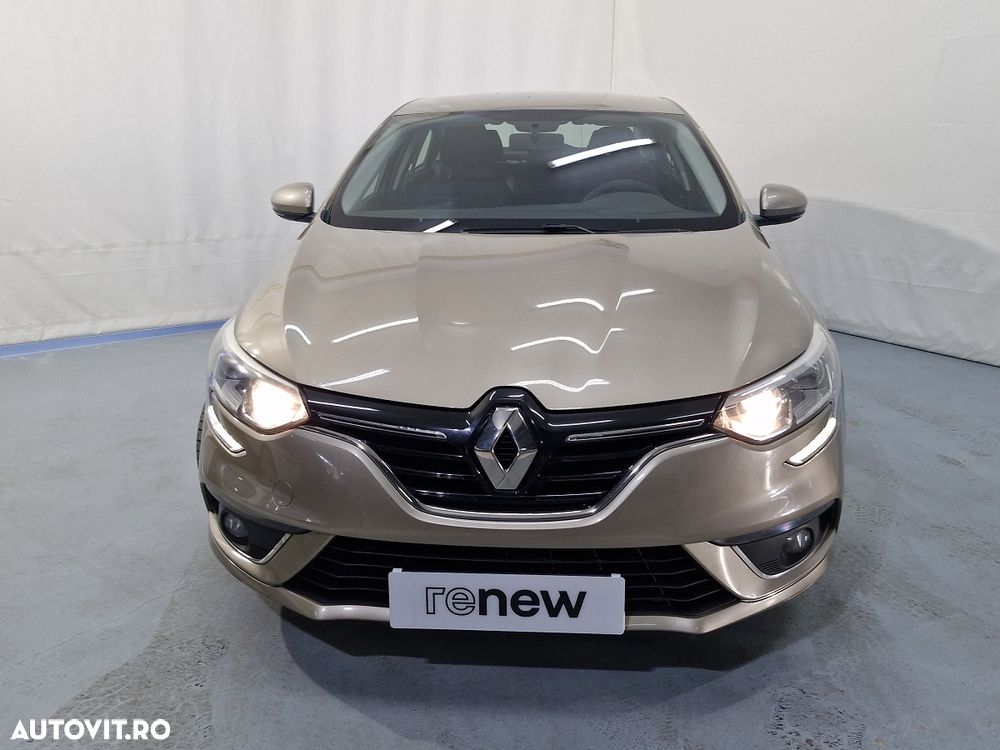 Renault Megane TCe Business - 12